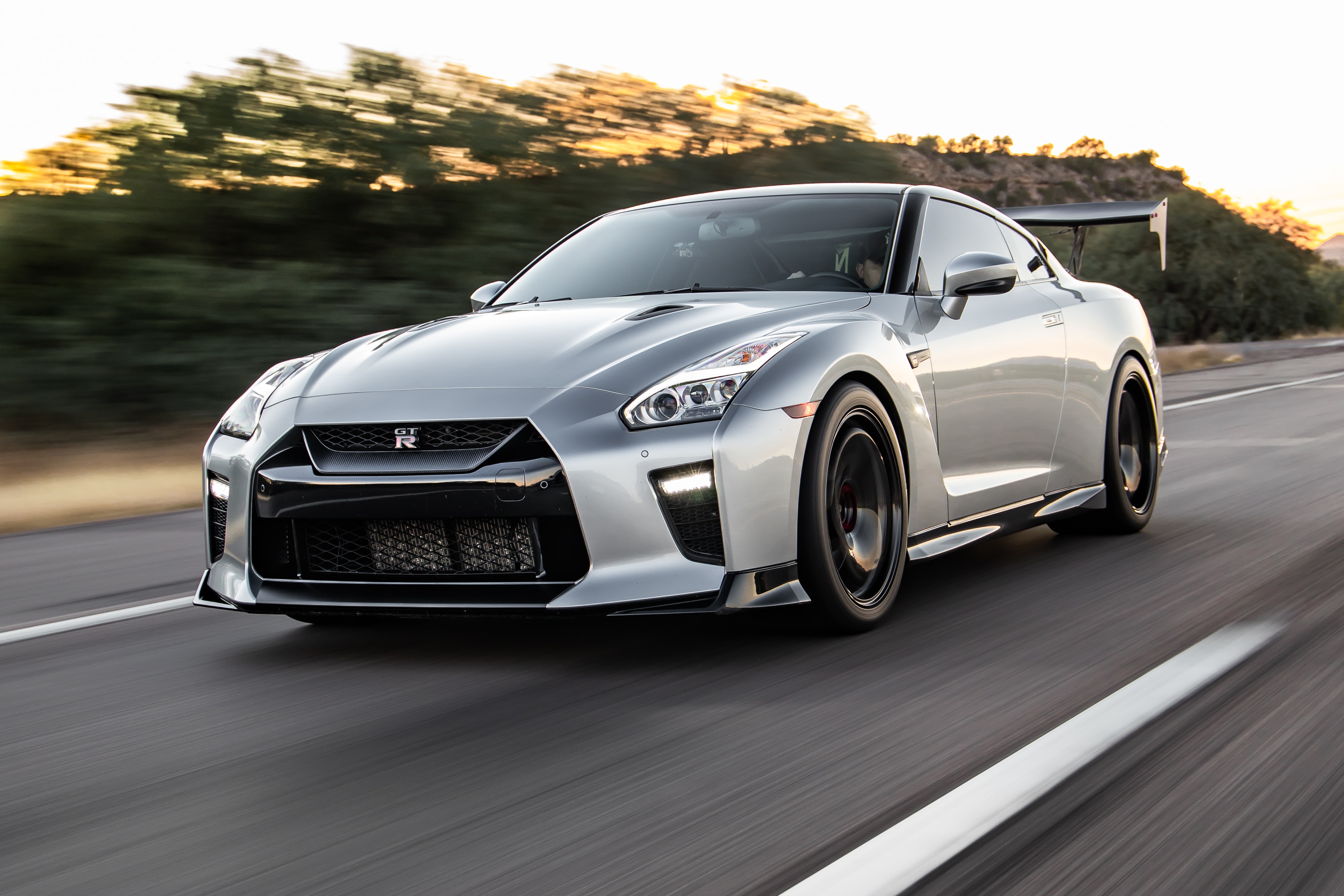 Nissan gtr
